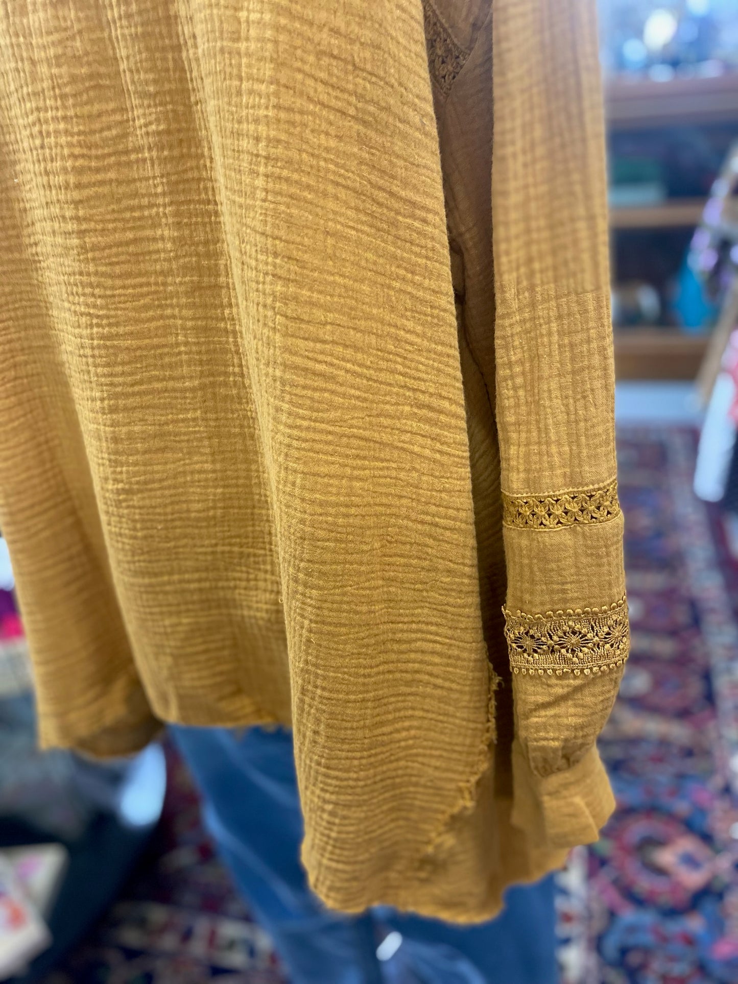 Shark bite Top in camel with wooden buttons and pockets