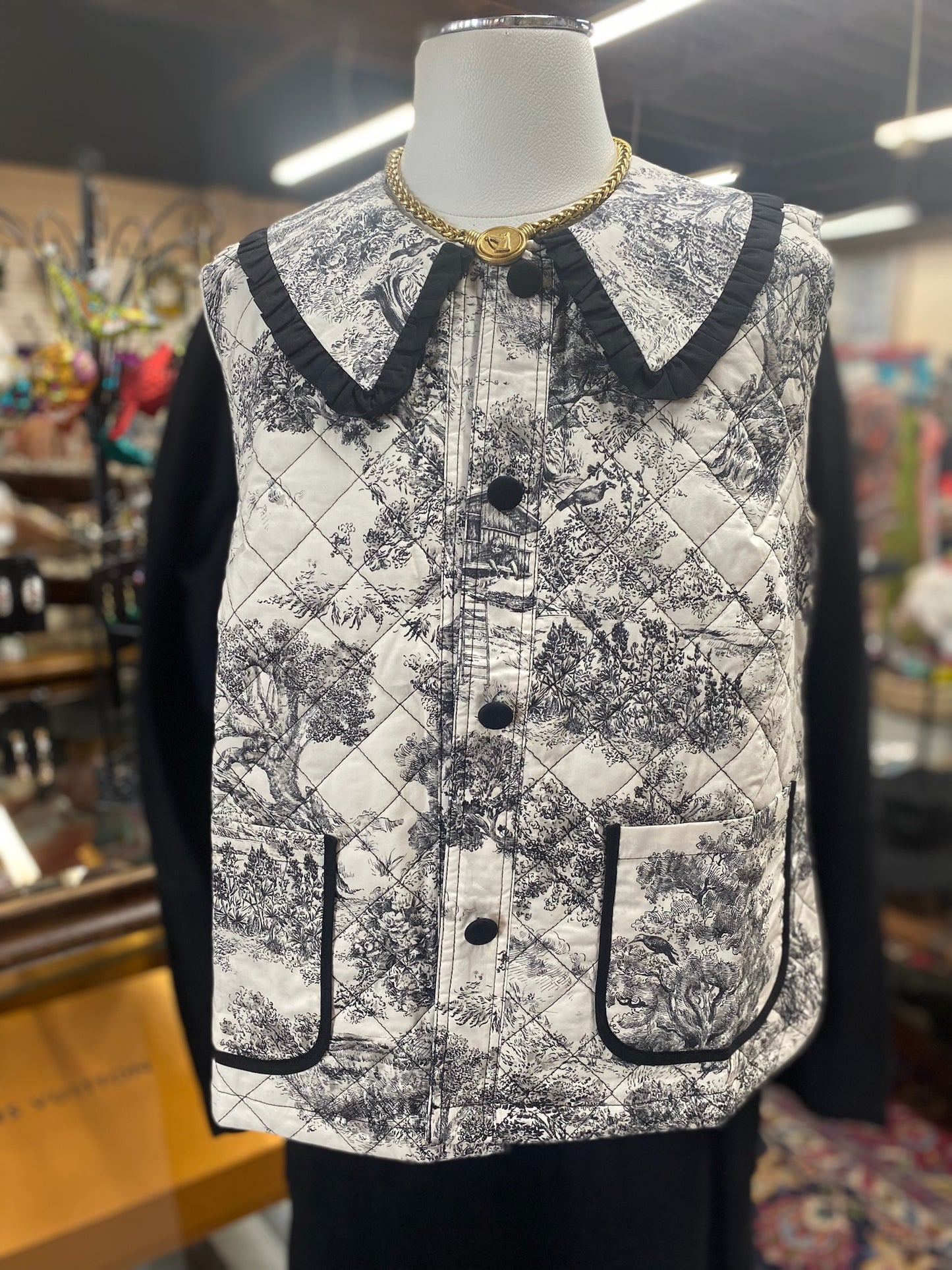 Forest Black Vest with Pockets