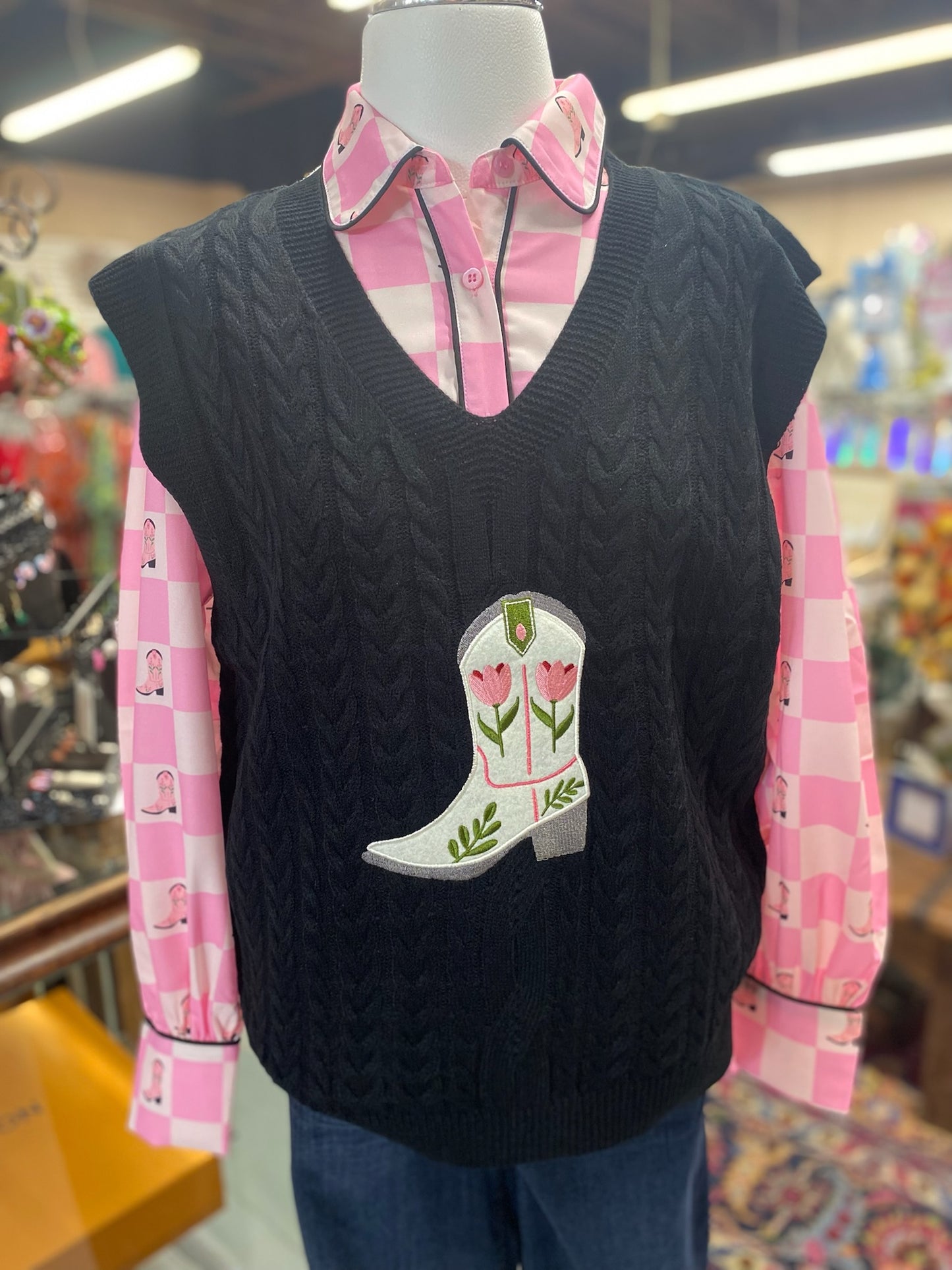 Kodi Vest in Black Embroidery Patch