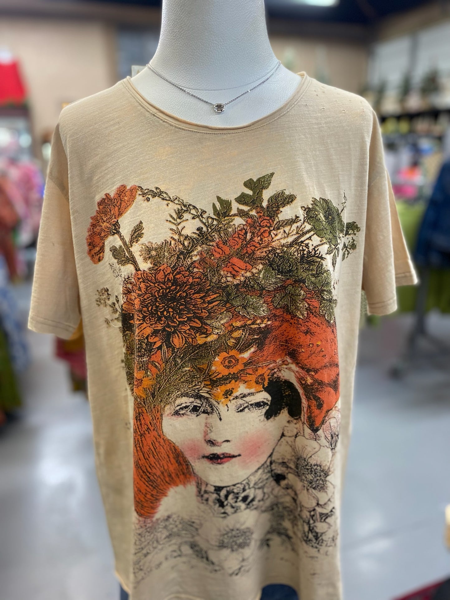 Meadows looks Moon Dance Tee