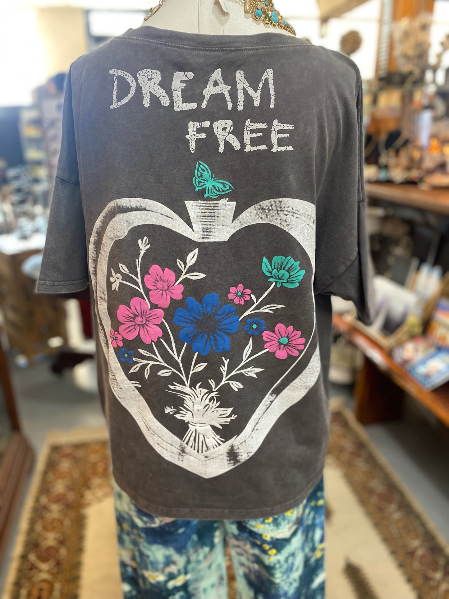 Dream Free Mineral Wash T-shirt in Charcoal