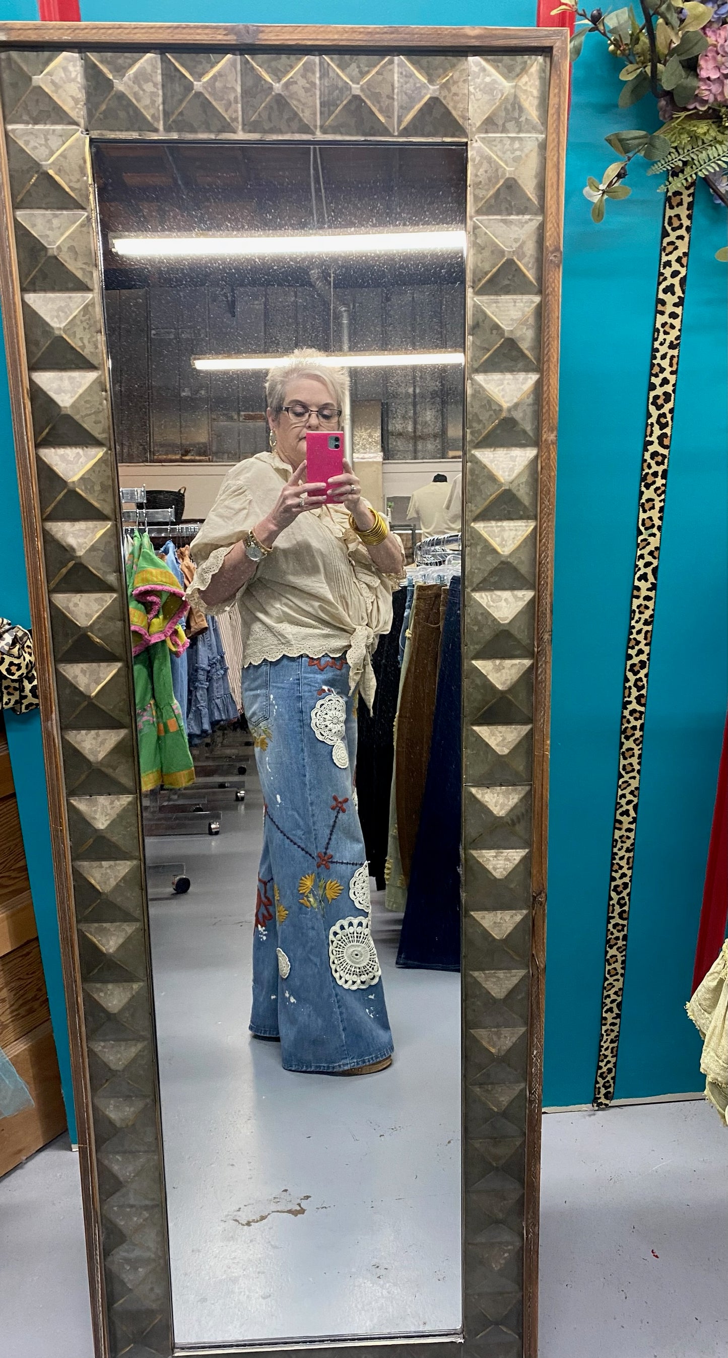 Washed Embroidery Wide Leg Denim Pants