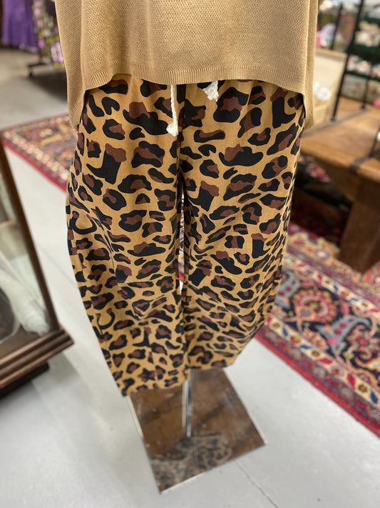 Western Cheetah Barrel Pant with Pockets and drawstring