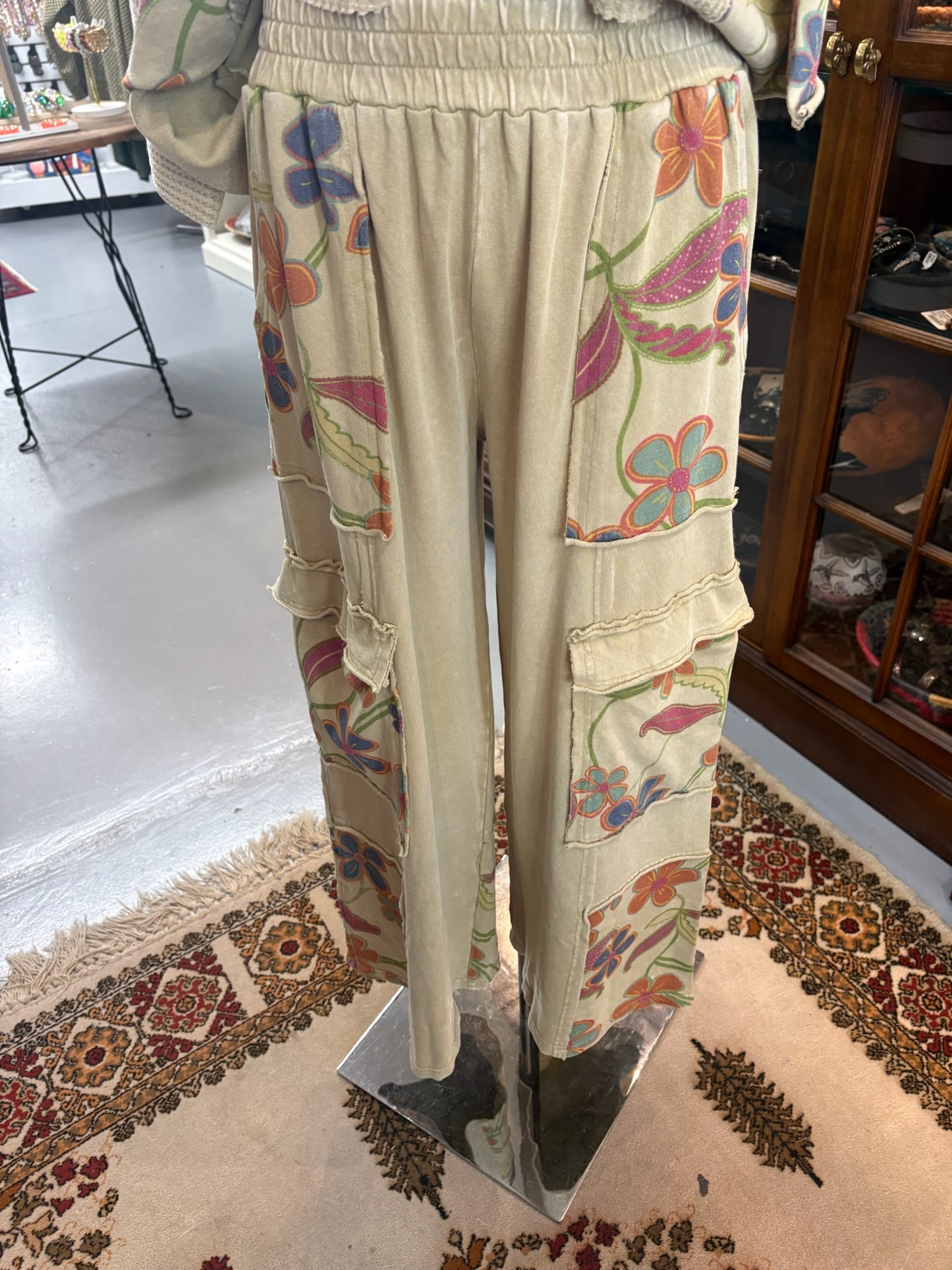 Dusty Sage Pants with elastic waist and pockets