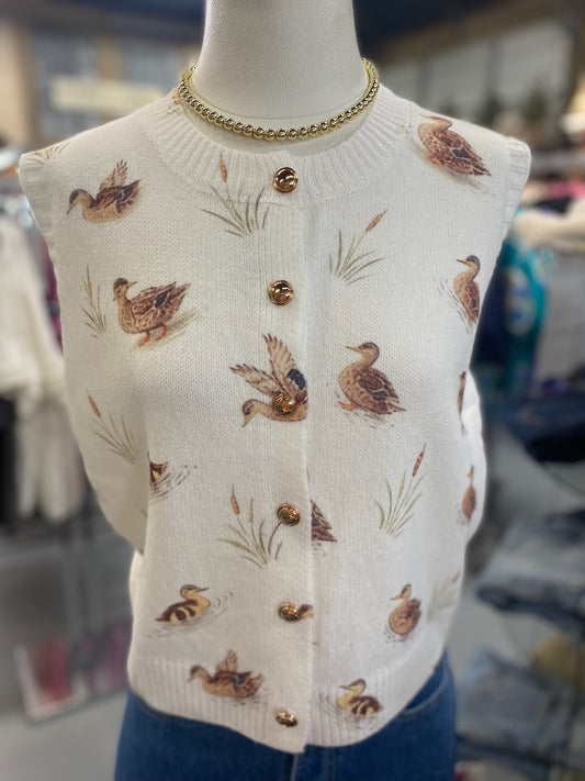Mallard Sweater Vest in Ivory