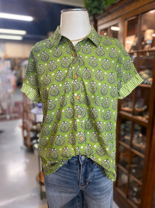 Stevie Top in Green with Wooden Buttons