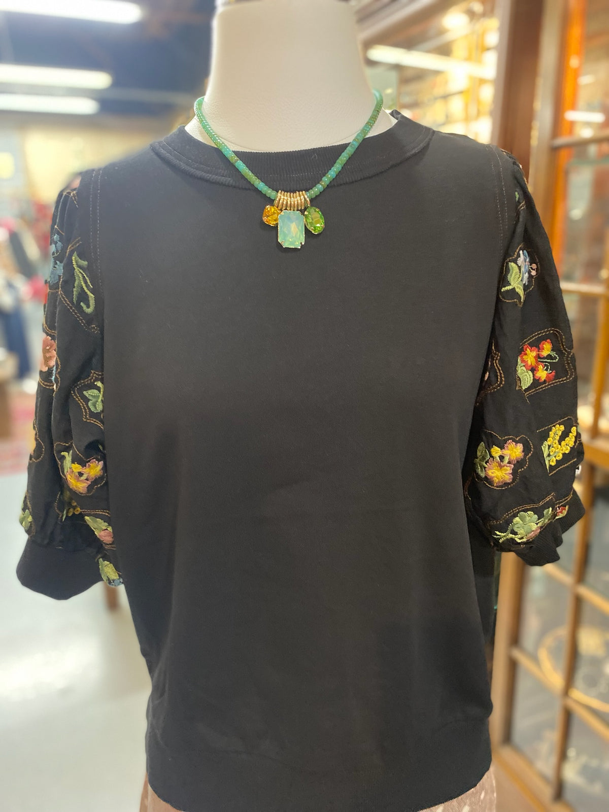 Bouquet Sleeve Top with Embroidery