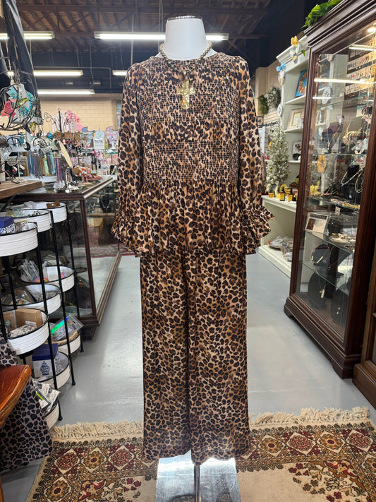 Scallop Leopard Pants with Pockets