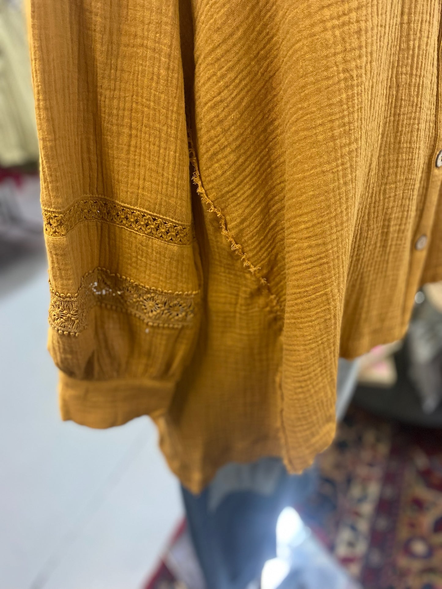 Shark bite Top in camel with wooden buttons and pockets