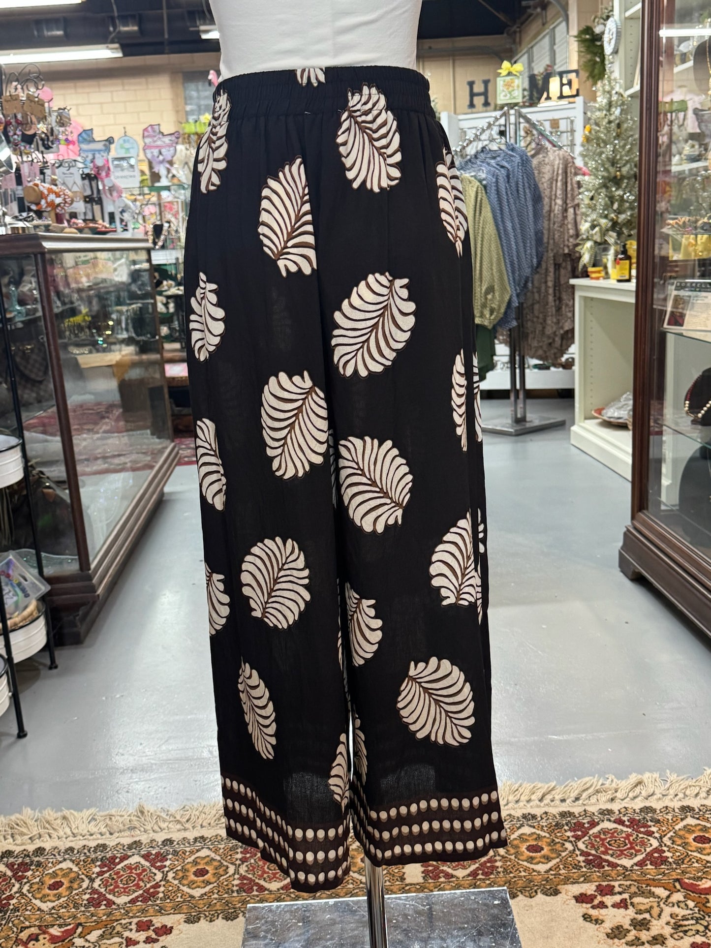 Abstract Border Print Pants