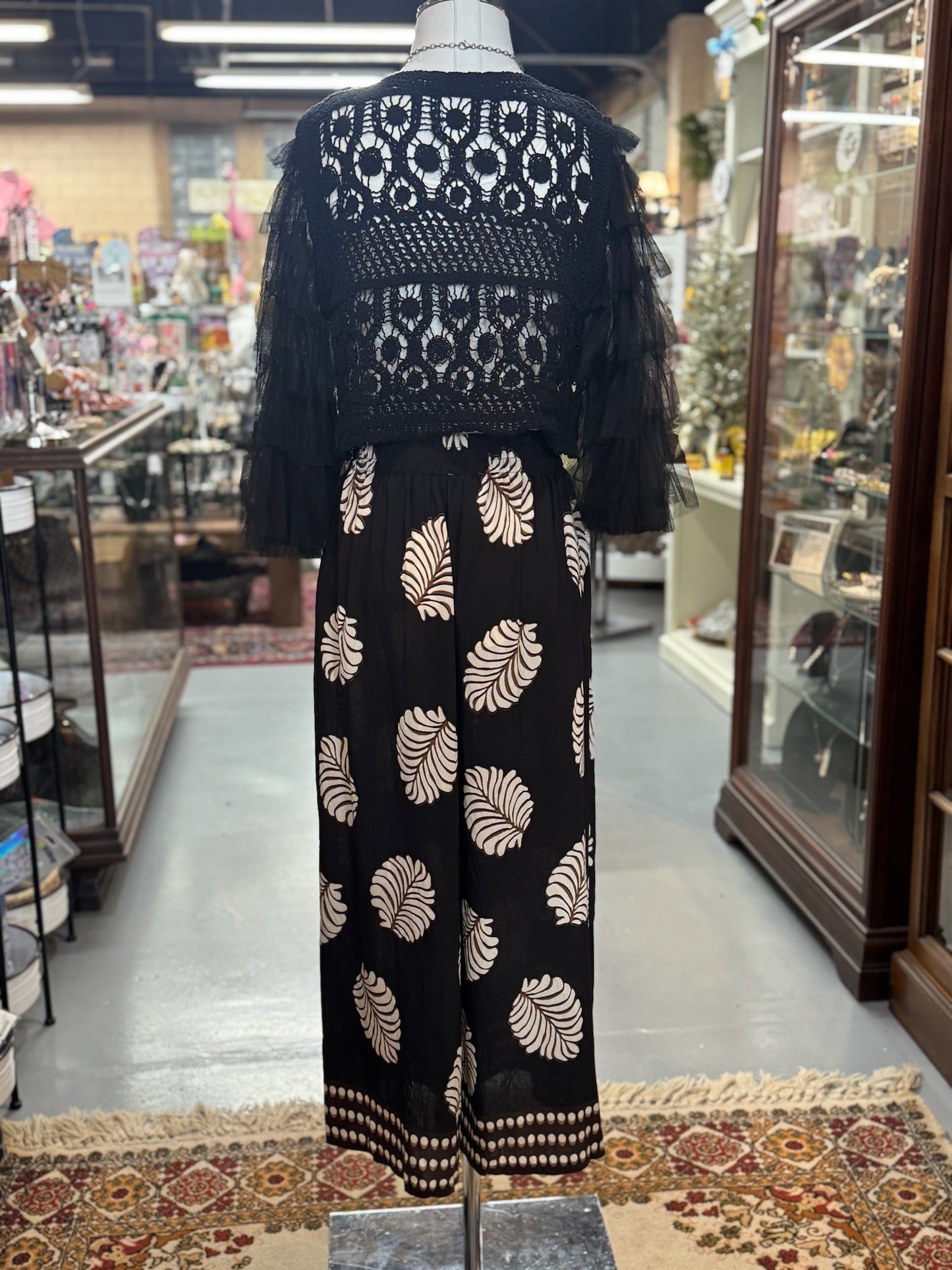 Abstract Border Print Pants