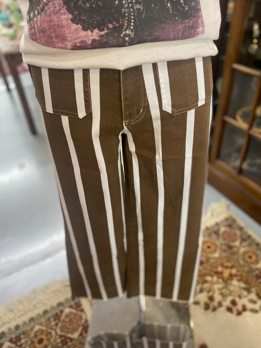 Striped Two Pocket Pants in chocolate