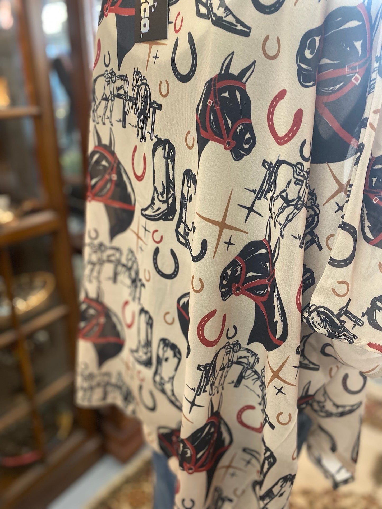 Westy Horseman Top with Black snap buttons