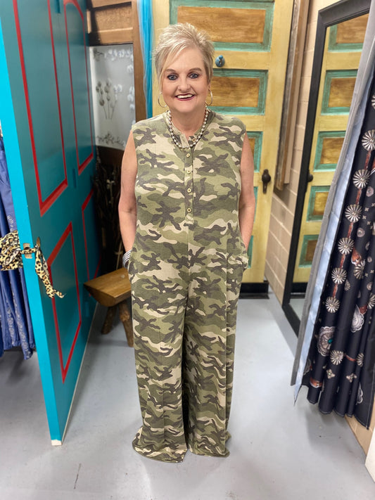 Camo sleeveless with pockets jumpsuit